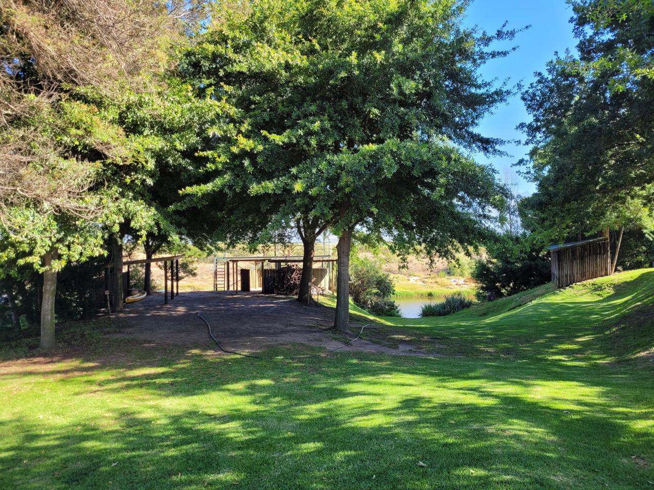 EAGLE'S NEST RIVERSIDE CAMP
